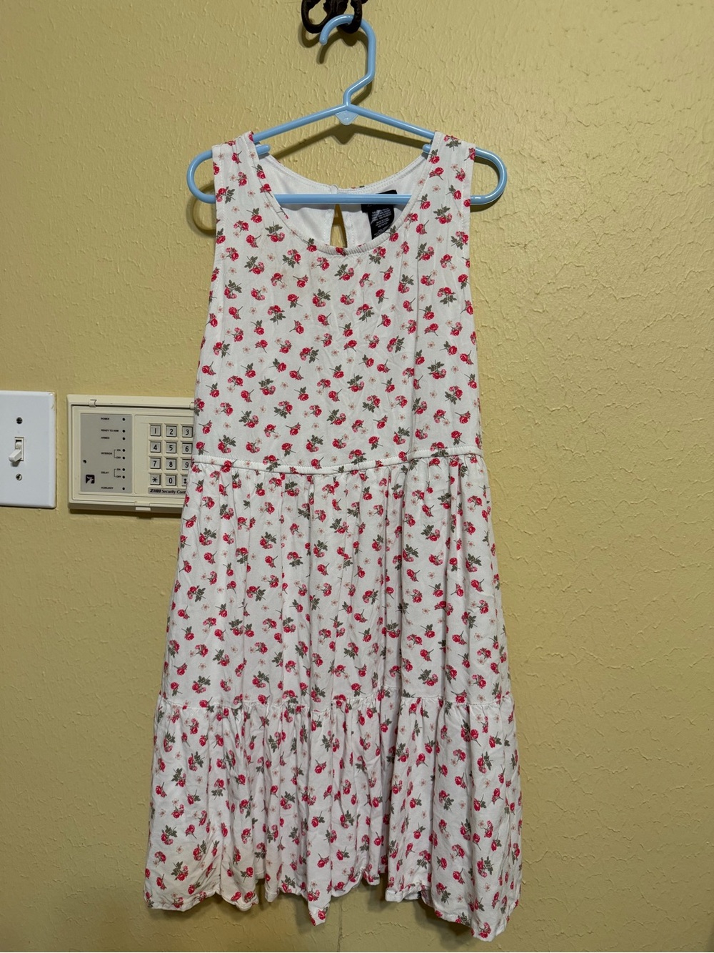 Zunie White Dress with Pink Rose Allover Print